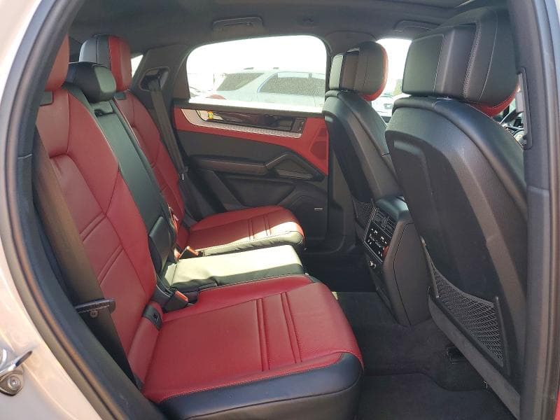 2024 PORSCHE CAYENNE COUPE 11