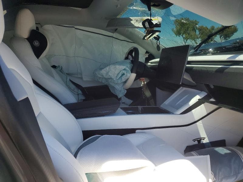 2026 TESLA MODEL Y 7