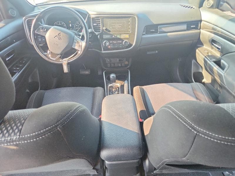 2018 MITSUBISHI OUTLANDER SE 8