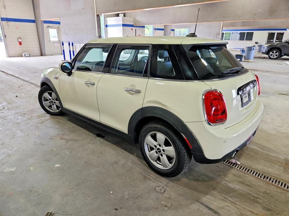 2020 MINI COOPER 2