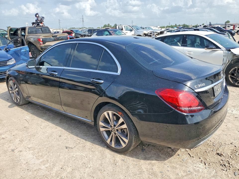 2019 MERCEDES-BENZ C 300 2