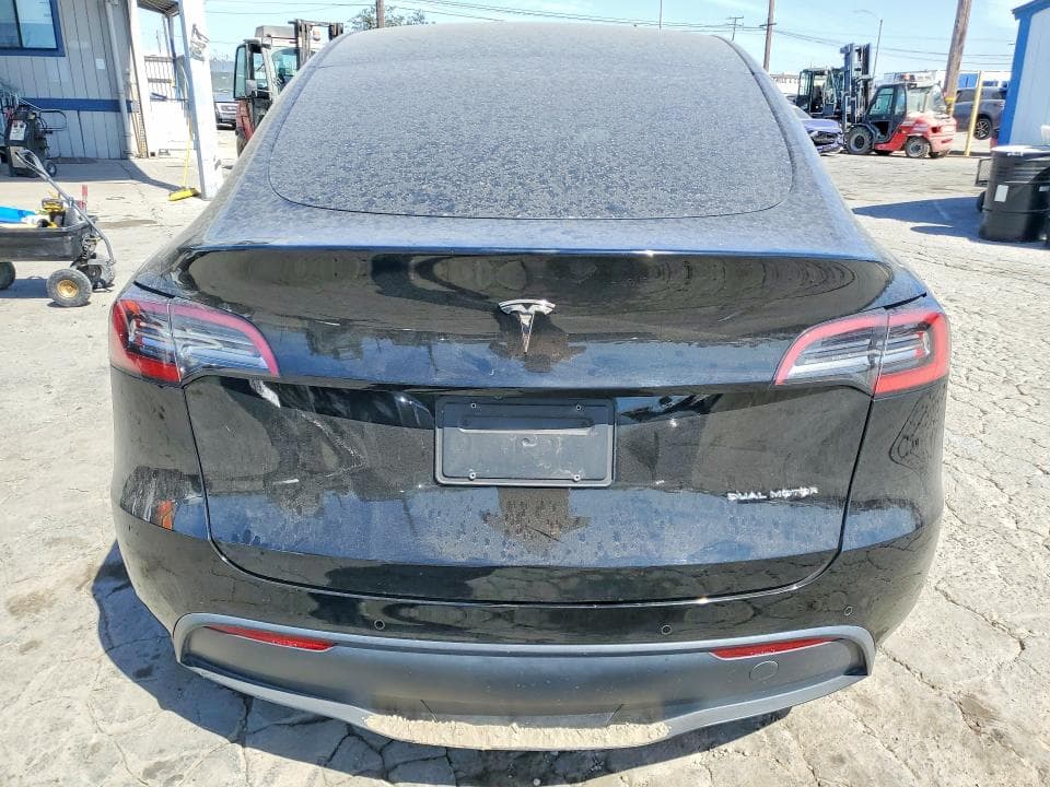 2021 TESLA MODEL Y 6