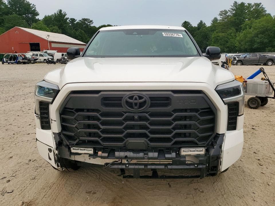 2024 TOYOTA TUNDRA LIMITED 5
