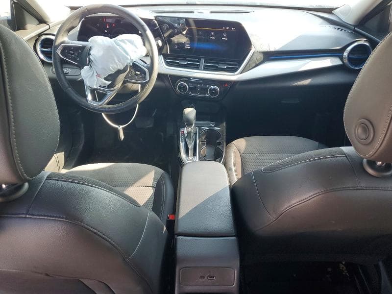 2025 CHEVROLET TRAX 1LT 8