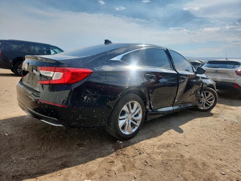 2018 HONDA ACCORD LX 3