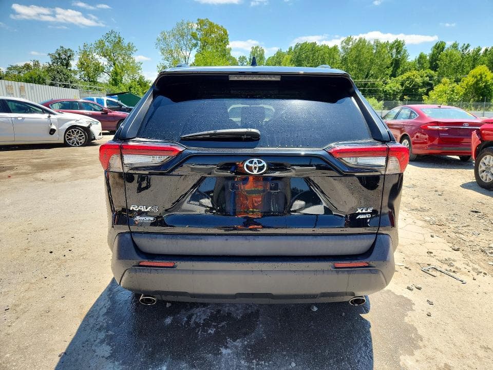 2021 TOYOTA RAV4 XLE PREMIUM 6