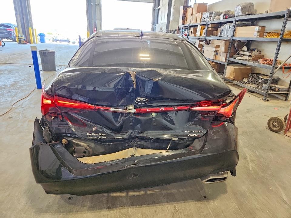 2021 TOYOTA AVALON LIMITED 6