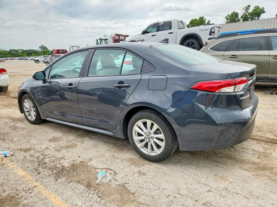 2023 TOYOTA COROLLA LE 2