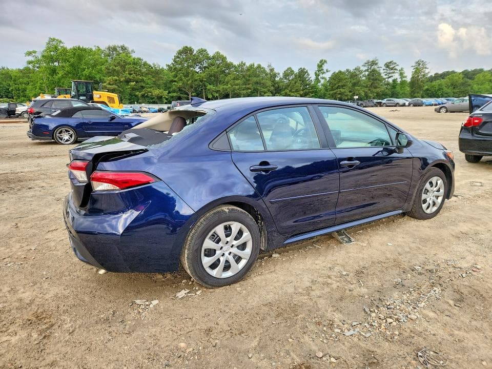 2022 TOYOTA COROLLA LE 3