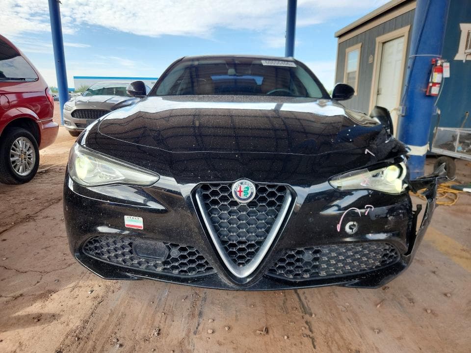 2018 ALFA ROMEO GIULIA Q4 5