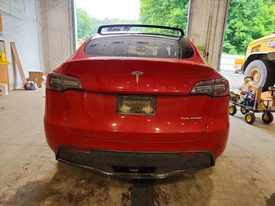 2023 TESLA MODEL Y 6