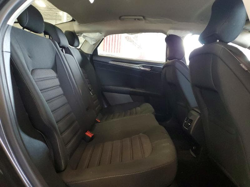 2019 FORD FUSION SE 10