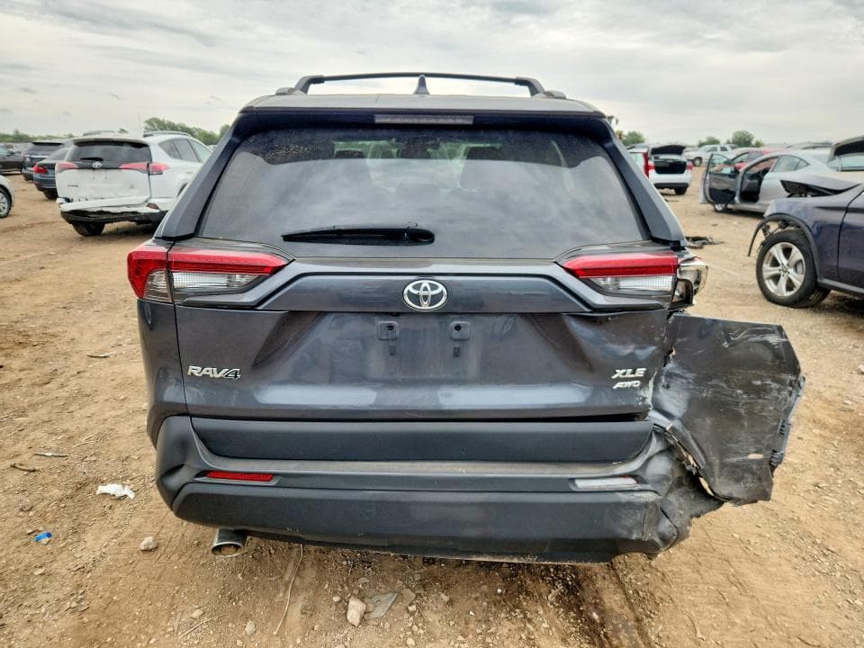 2024 TOYOTA RAV4 XLE PREMIUM 6