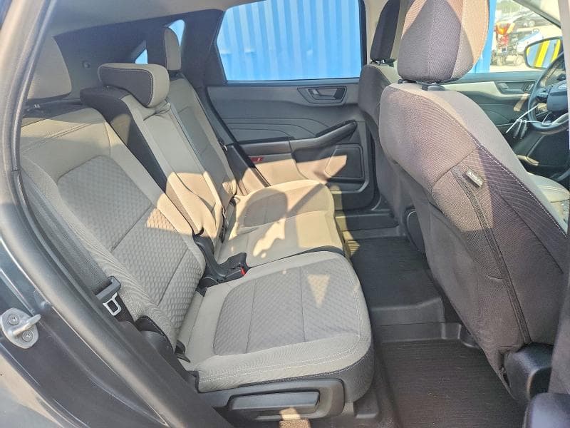 2022 FORD ESCAPE SE 11