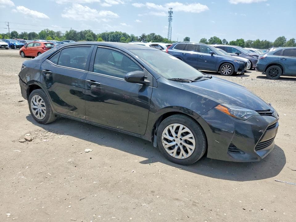 2018 TOYOTA COROLLA LE 4