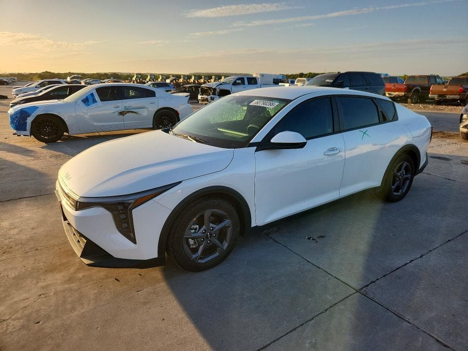 2025 KIA K4 LXS - 1