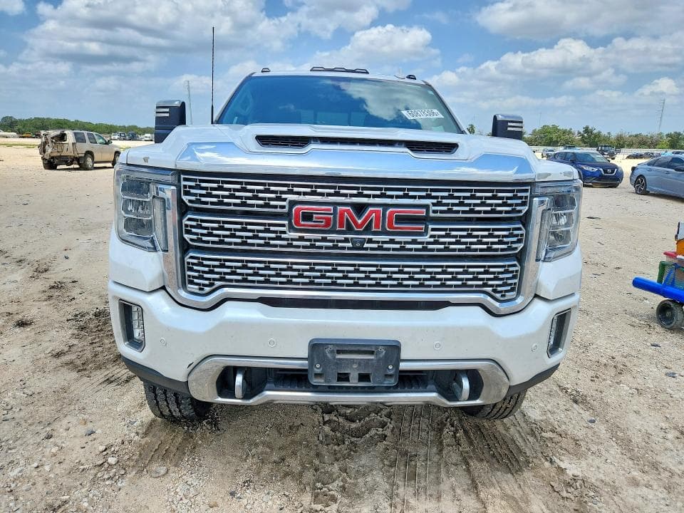 2020 GMC SIERRA K2500 DENALI 5