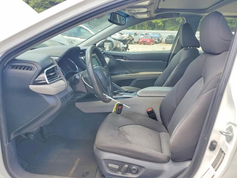 2018 TOYOTA CAMRY LE 7
