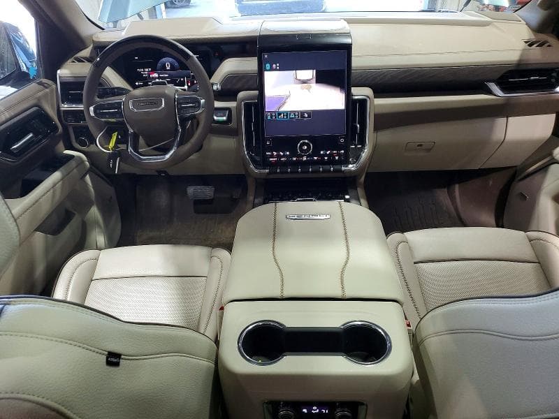 2025 GMC YUKON XL DENALI 8