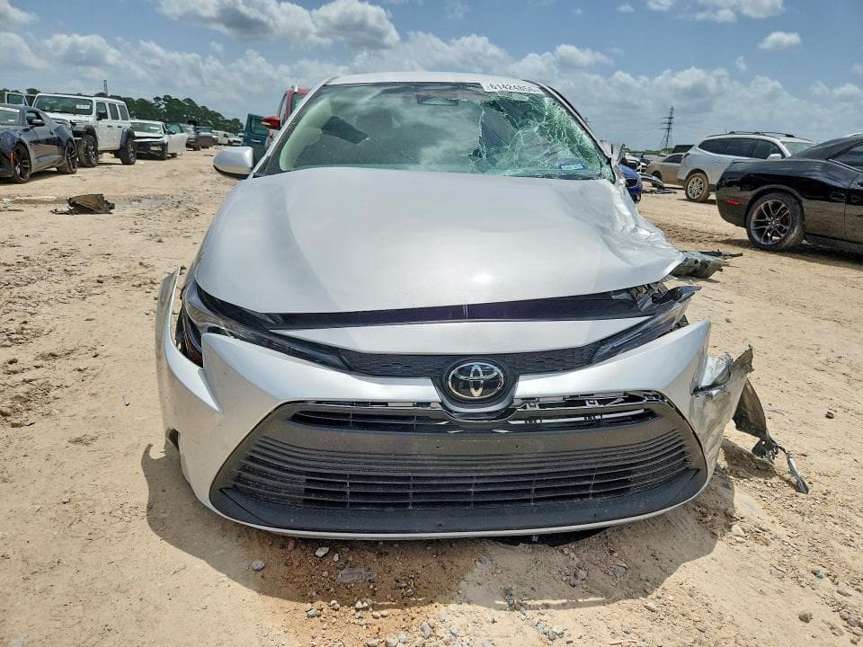 2025 TOYOTA COROLLA LE 5