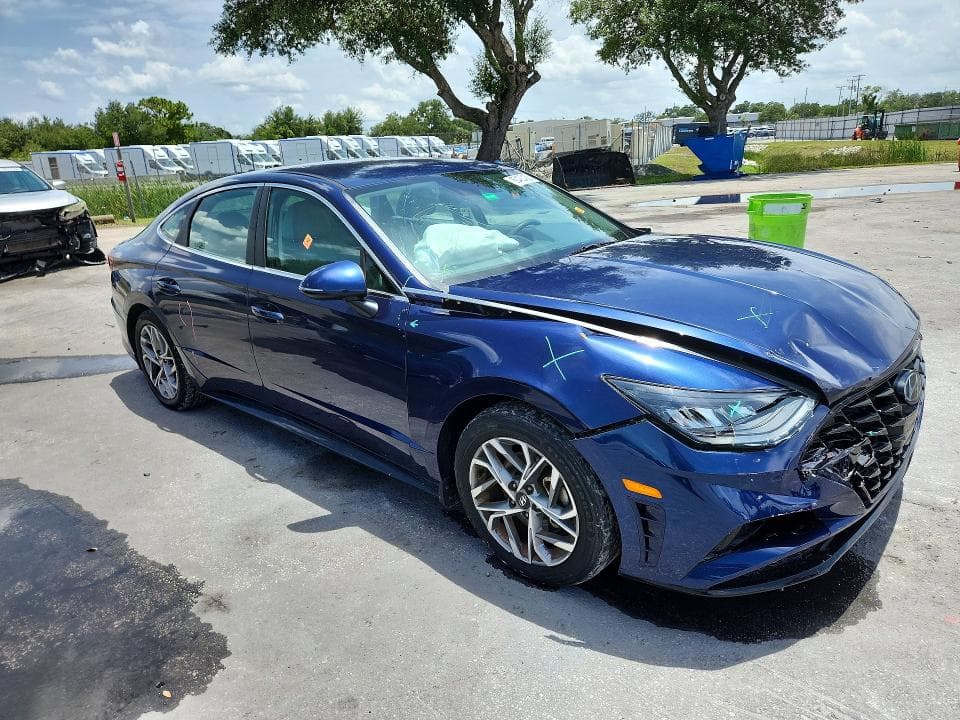 2022 HYUNDAI SONATA SEL 4