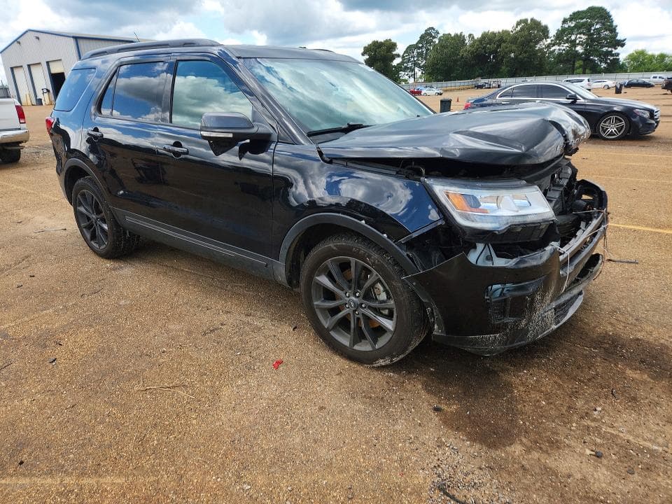 2019 FORD EXPLORER XLT 4