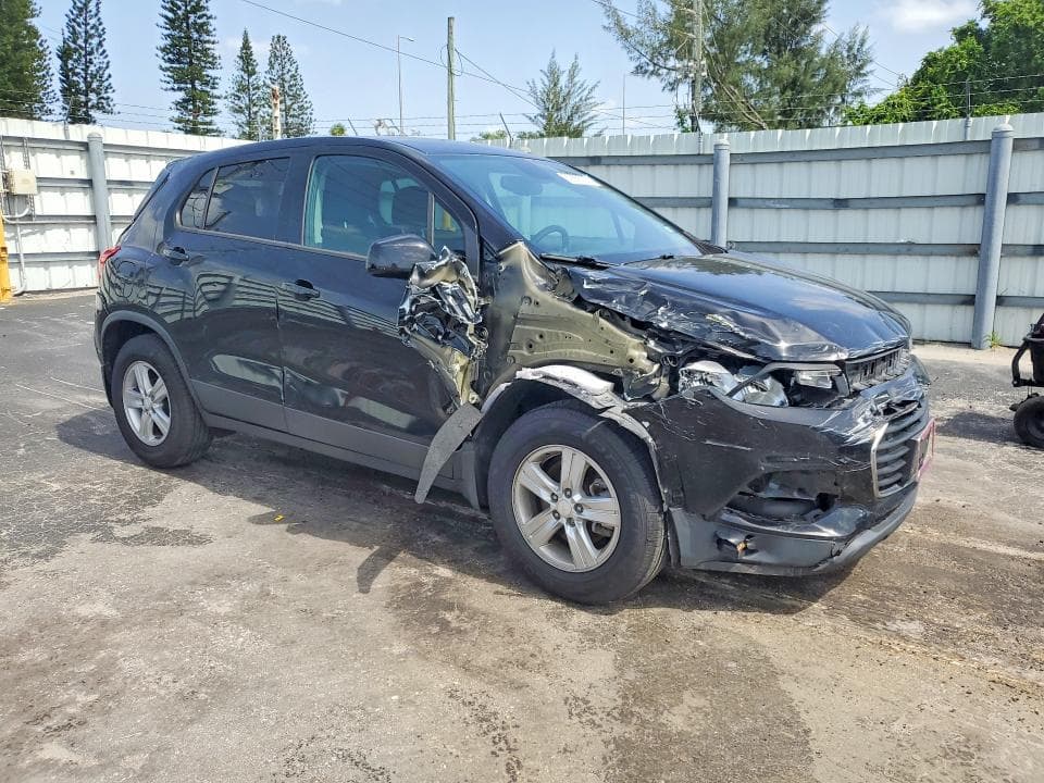 2019 CHEVROLET TRAX LS 4