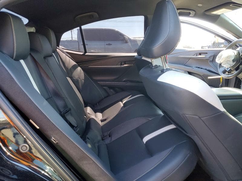 2025 TOYOTA CAMRY SE 10