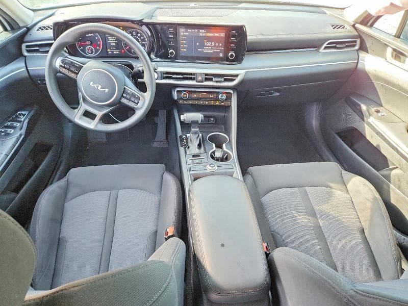 2022 KIA K5 LXS 8