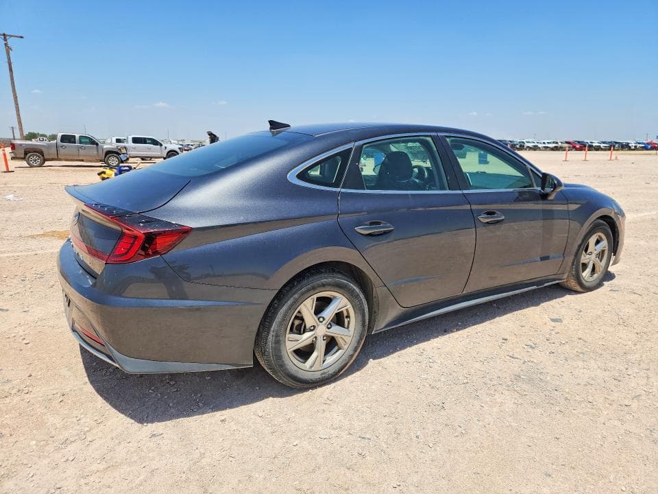 2021 HYUNDAI SONATA SE 3