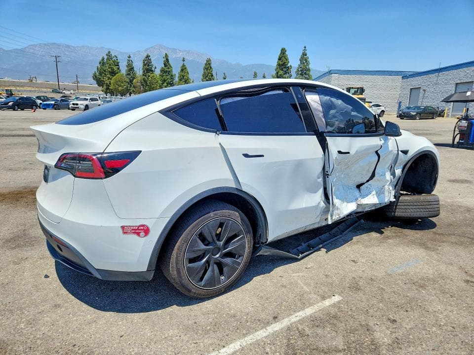 2020 TESLA MODEL Y 3