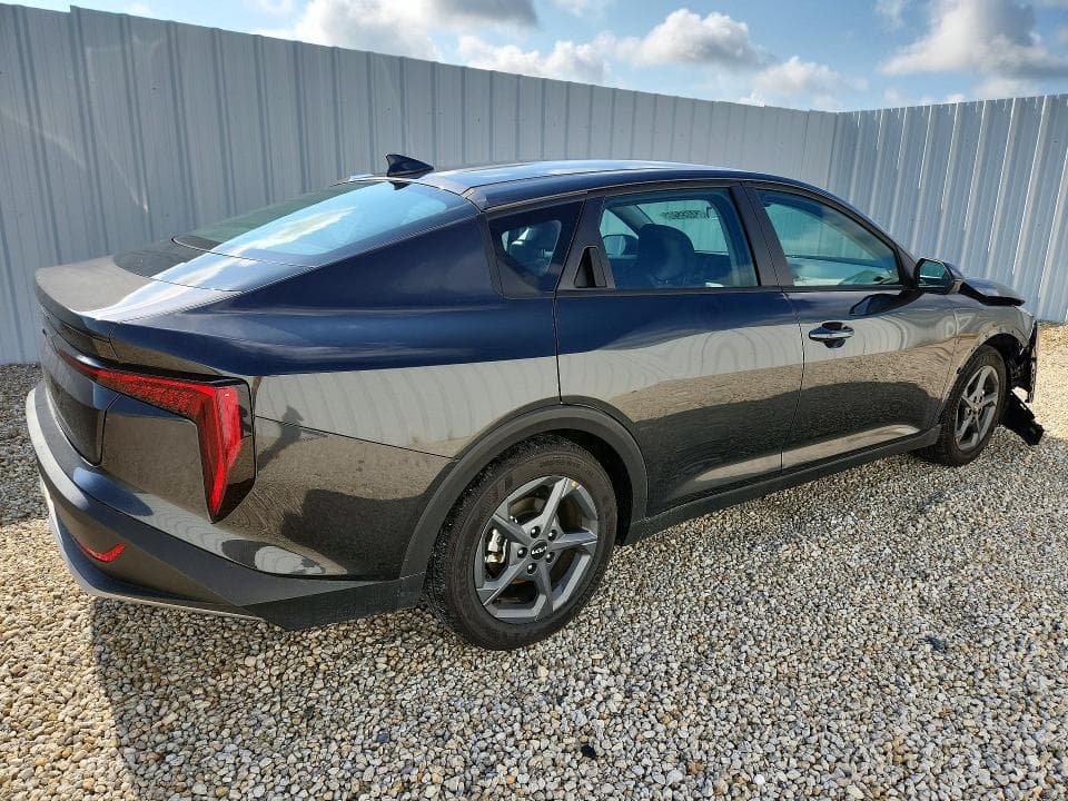 2026 KIA K4 LXS 3