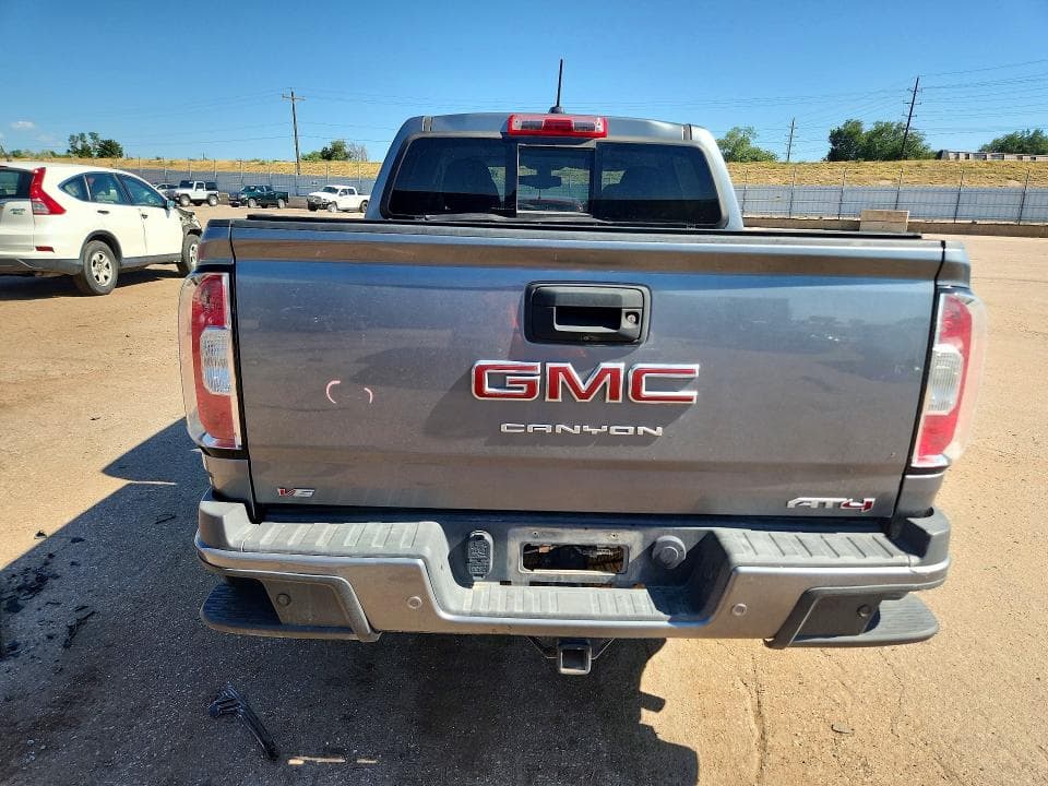2022 GMC CANYON AT4 6