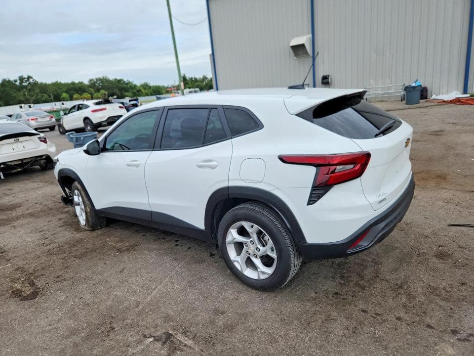 2024 CHEVROLET TRAX LS 2
