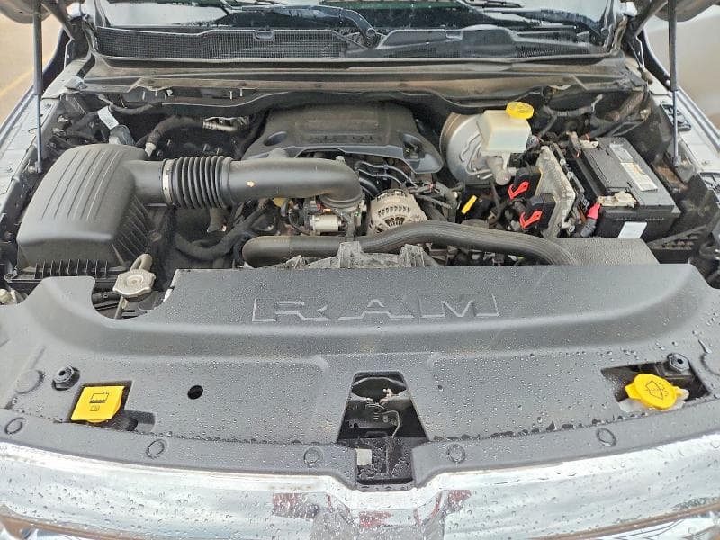 2019 RAM 1500 LARAMIE 11