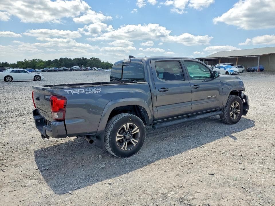 2018 TOYOTA TACOMA TRD SPORT 3