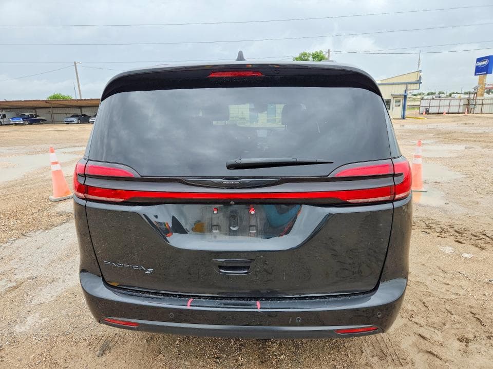 2023 CHRYSLER PACIFICA TOURING L 6