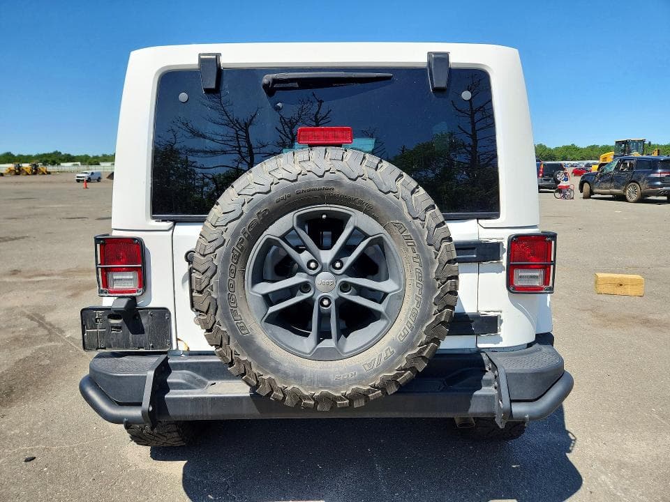 2017 JEEP WRANGLER UNLIMITED SAHARA 6
