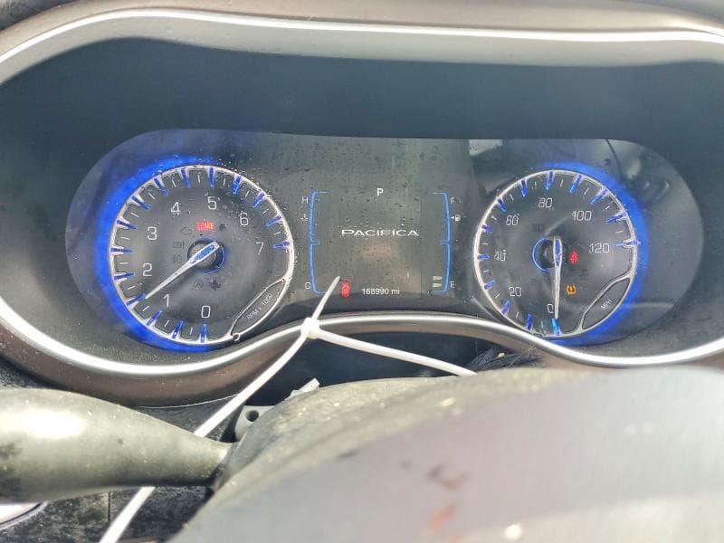 2017 CHRYSLER PACIFICA TOURING 9