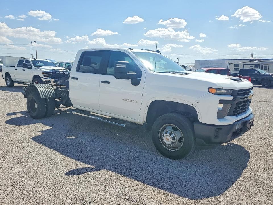 2024 CHEVROLET SILVERADO K3500 4
