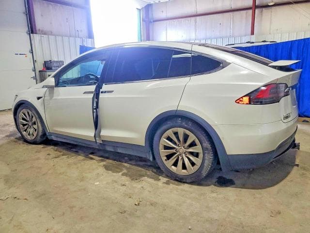 2017 TESLA MODEL X 2