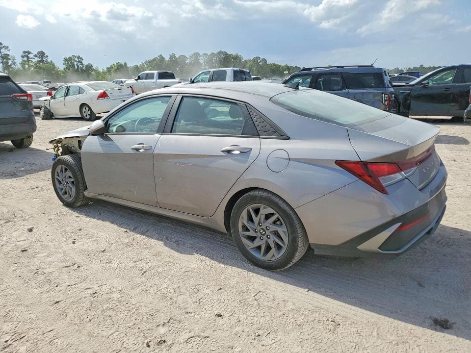 2024 HYUNDAI ELANTRA SEL 2