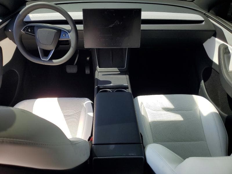 2026 TESLA MODEL Y 8