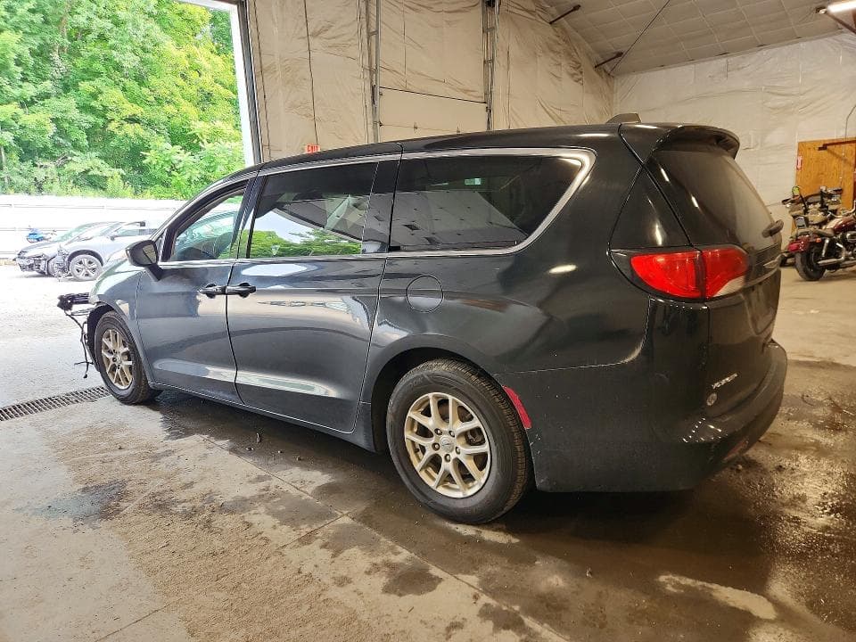 2022 CHRYSLER VOYAGER LX 2