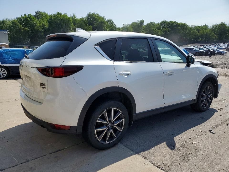 2018 MAZDA CX-5 TOURING 3