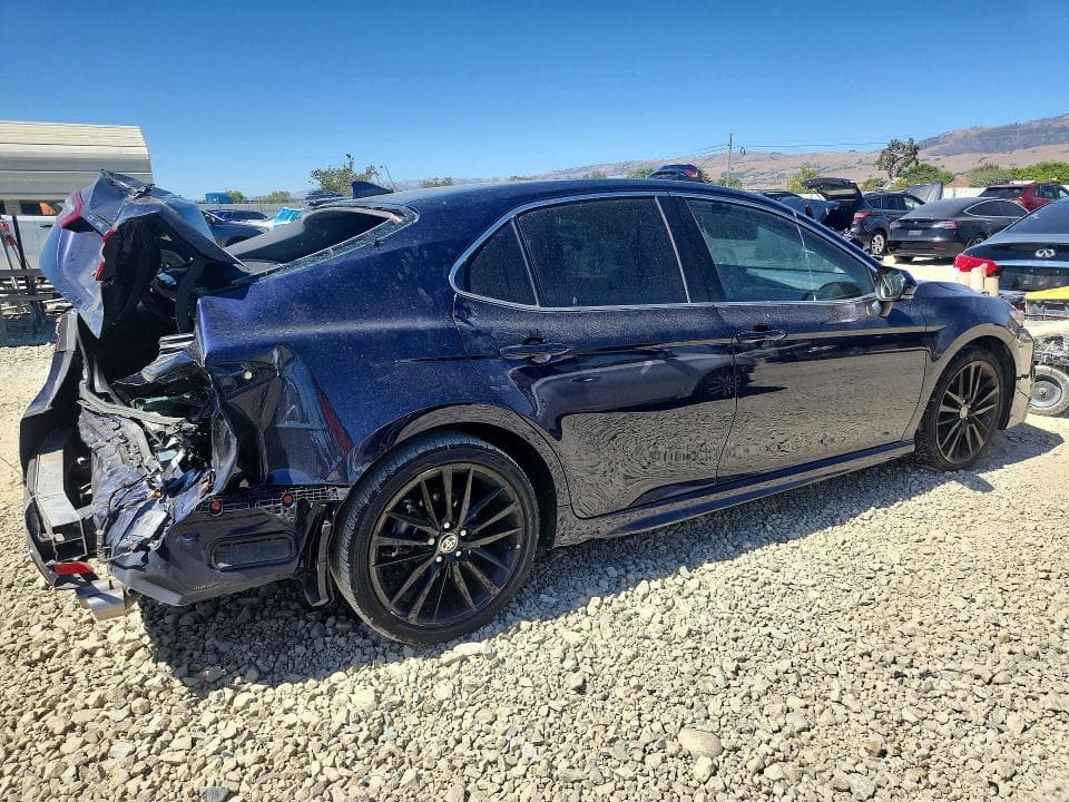 2022 TOYOTA CAMRY XSE 3