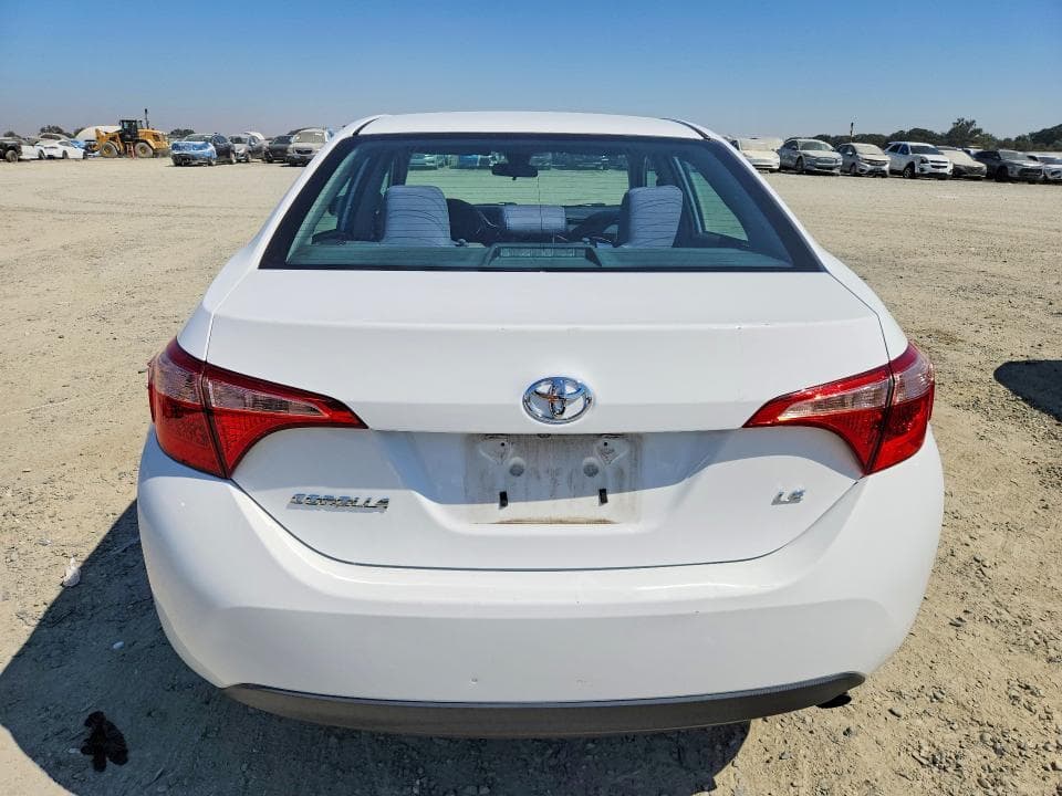 2017 TOYOTA COROLLA LE 6