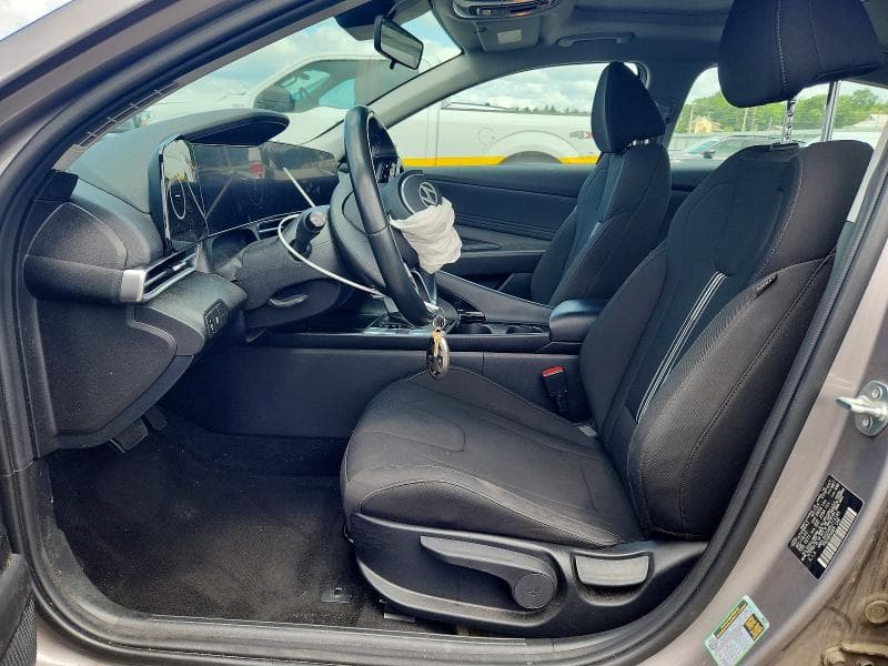2024 HYUNDAI ELANTRA SEL 7
