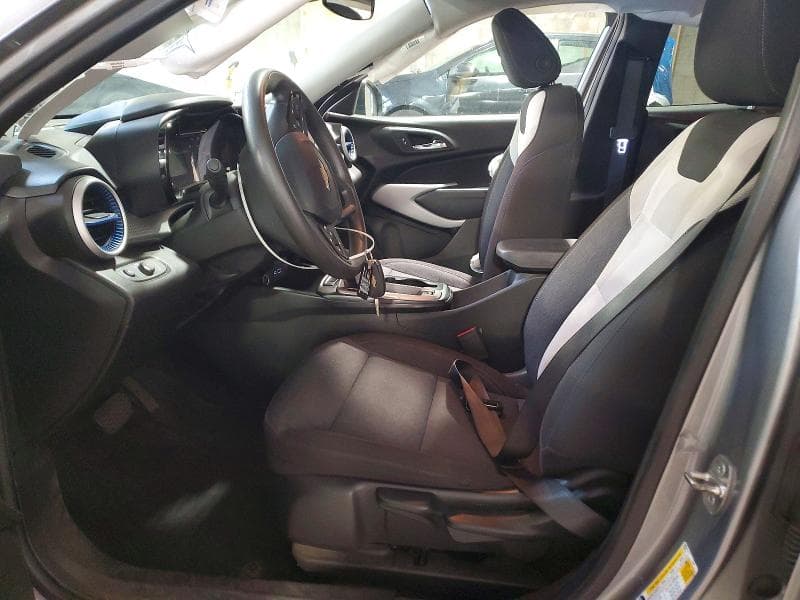 2024 CHEVROLET TRAX LS 7