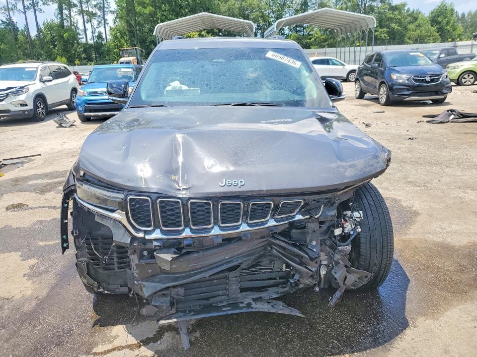 2022 JEEP GRAND CHEROKEE LIMITED 5